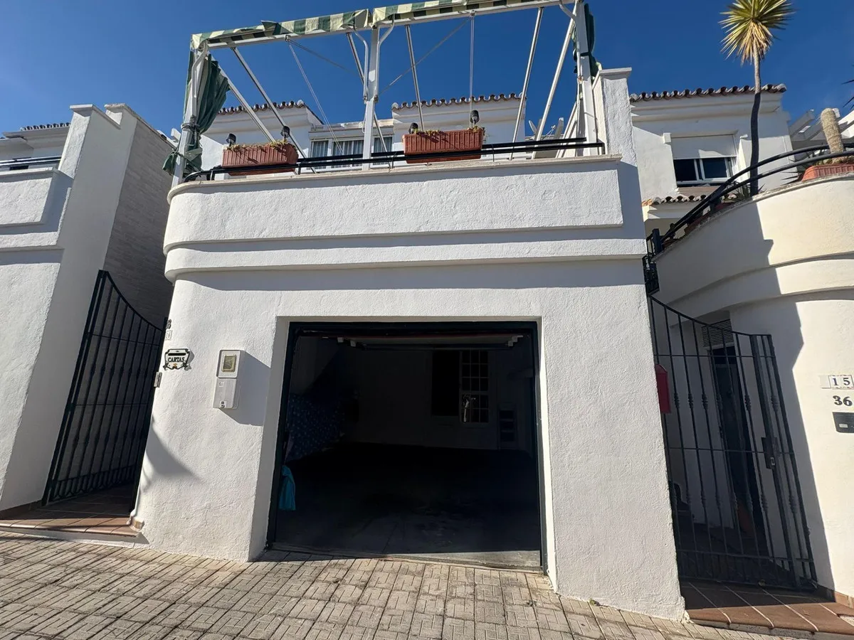 128e5425-3113-4048-8d38-b988c59e8c57