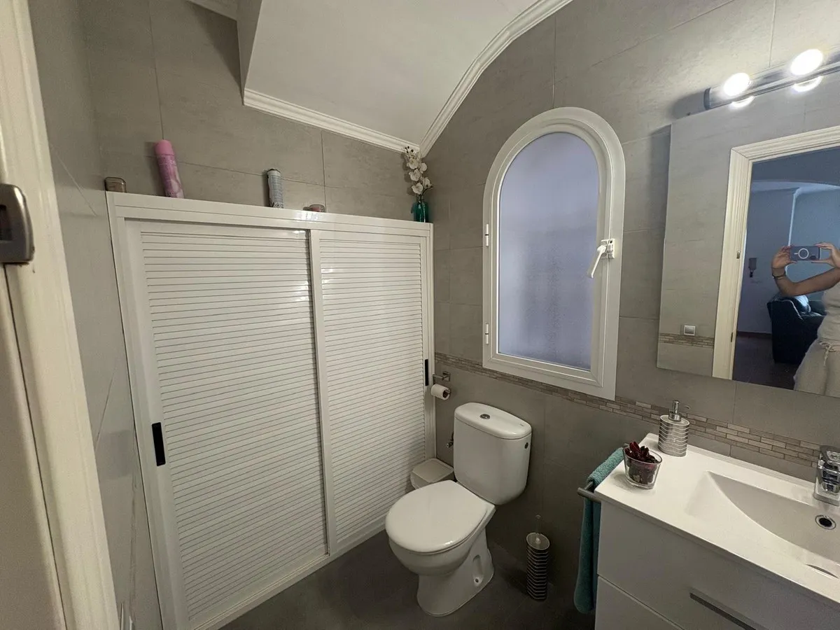 2feff23e-9552-4fa1-9e47-ad02ba5b9e02