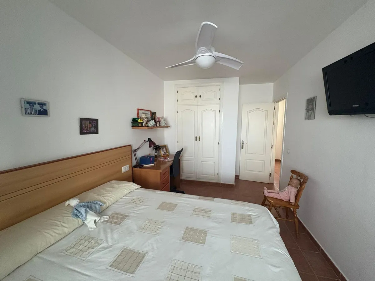 76815a71-5a89-406f-a982-bcd8eb036edd