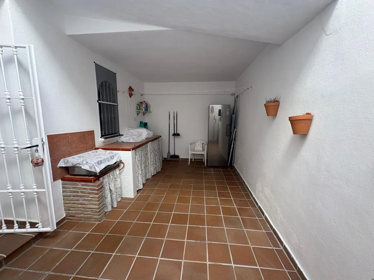 b447c406-a509-44b5-bc04-2d7d0717b058