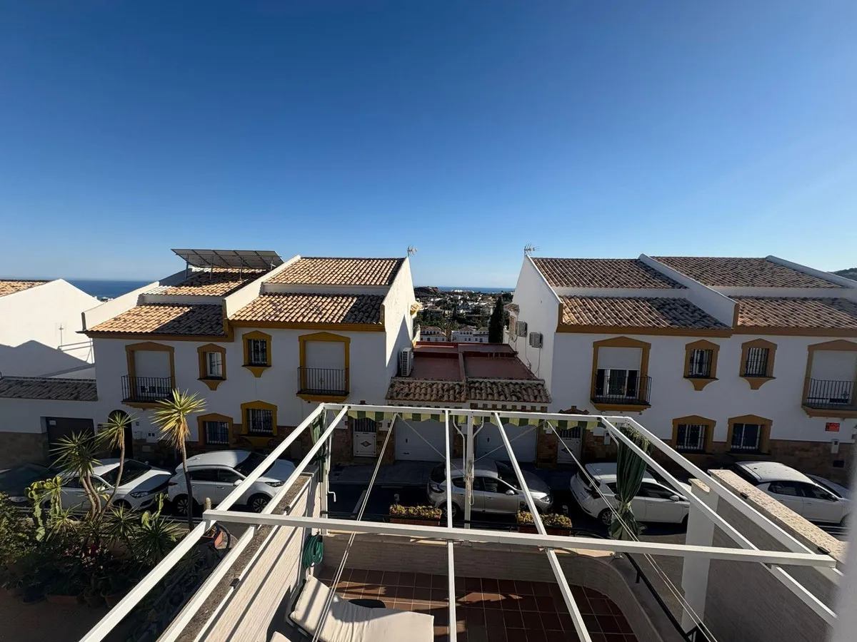 b67ad69f-c687-47d4-9b9d-4bbb7a592403