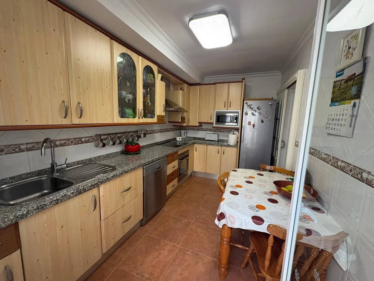 dfb229d3-cc54-4f18-9fa4-ffde4af3ca54