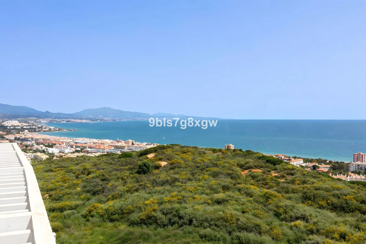 68c41f12-27de-49a7-a3e2-d1ccdf15d628