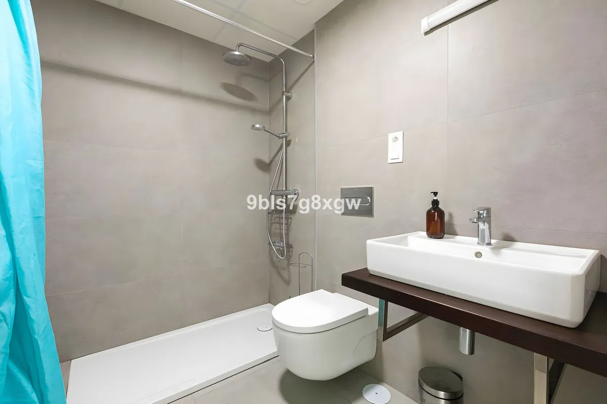 c0f2dcb8-fbc5-406f-bada-5d76e859b1a5