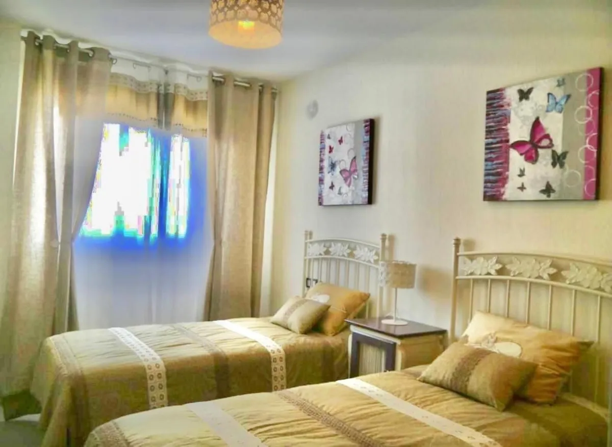 490a545c-e4c3-4ff1-a2e7-44b9c7f99aee