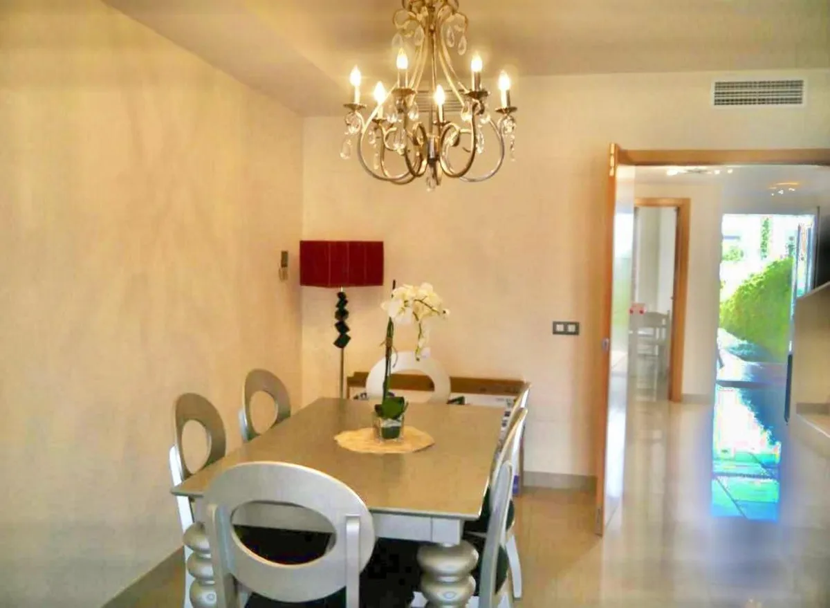 512cbca0-6497-4f88-8bbc-9c63d2e980db