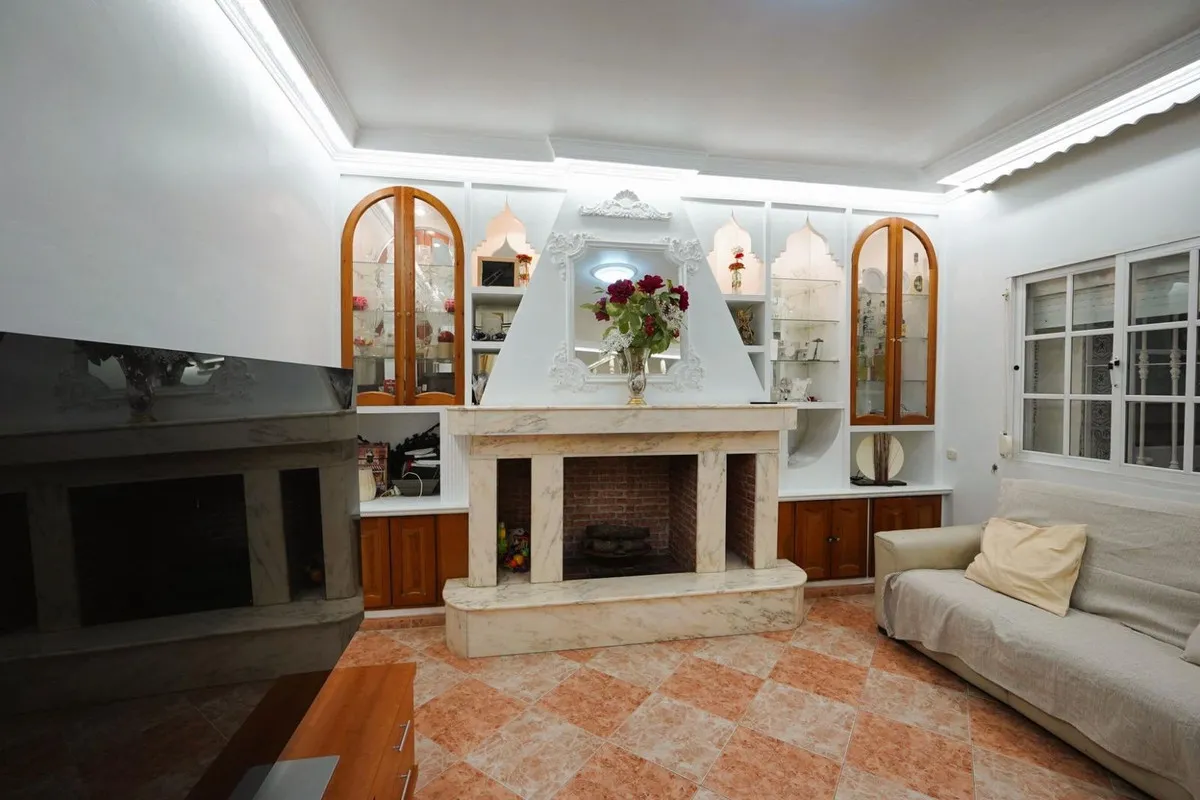 0e0bbff9-93e7-407a-afd7-86db5fd1abd2