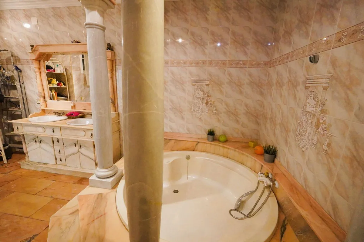 40d0ea8a-b9f3-491f-b6e9-88acce39abac