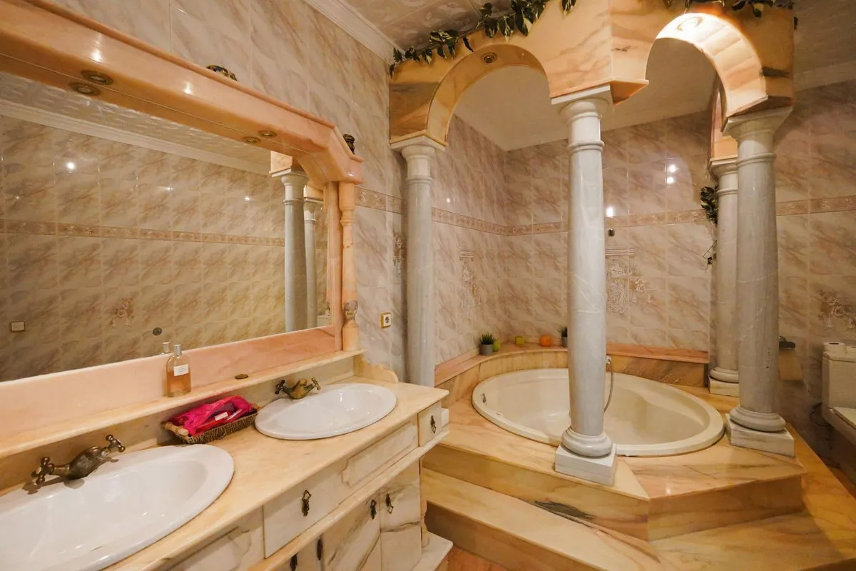 556be0a3-695f-49ca-a469-c6c72b5b9739