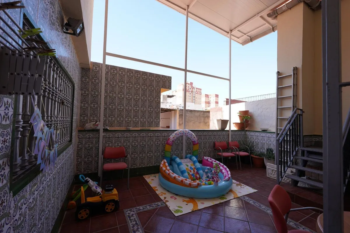 7f7293d8-0770-4e61-9aa9-a14ef69b6158