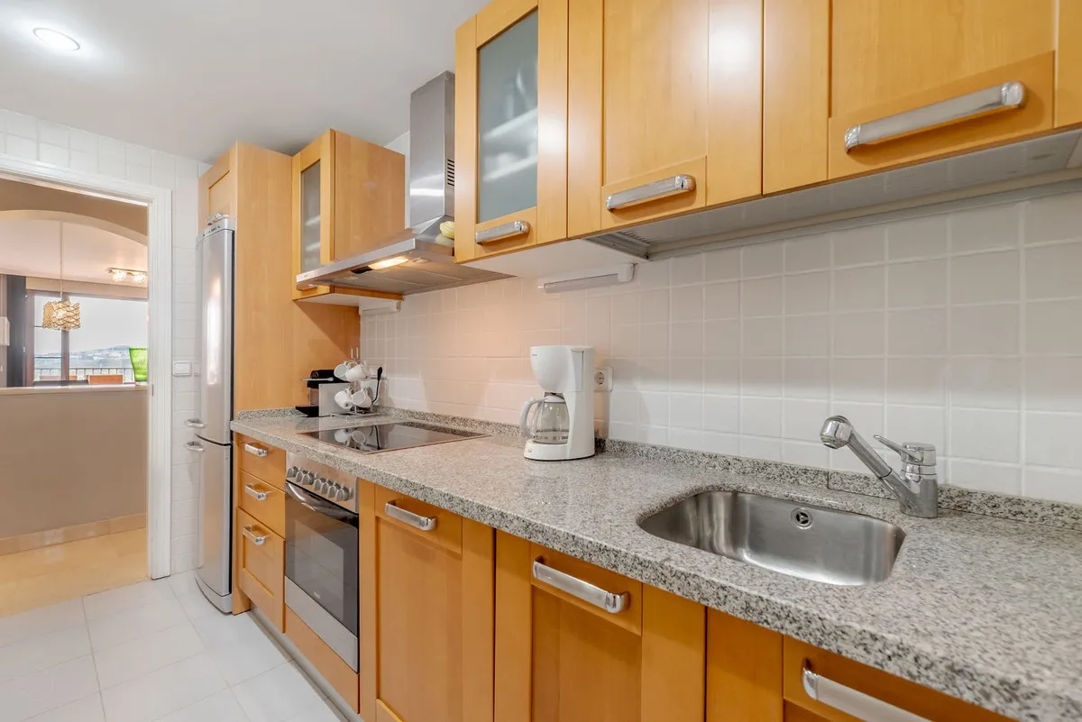 5b58cd7c-6f8c-4708-a9a4-d06f7d234144