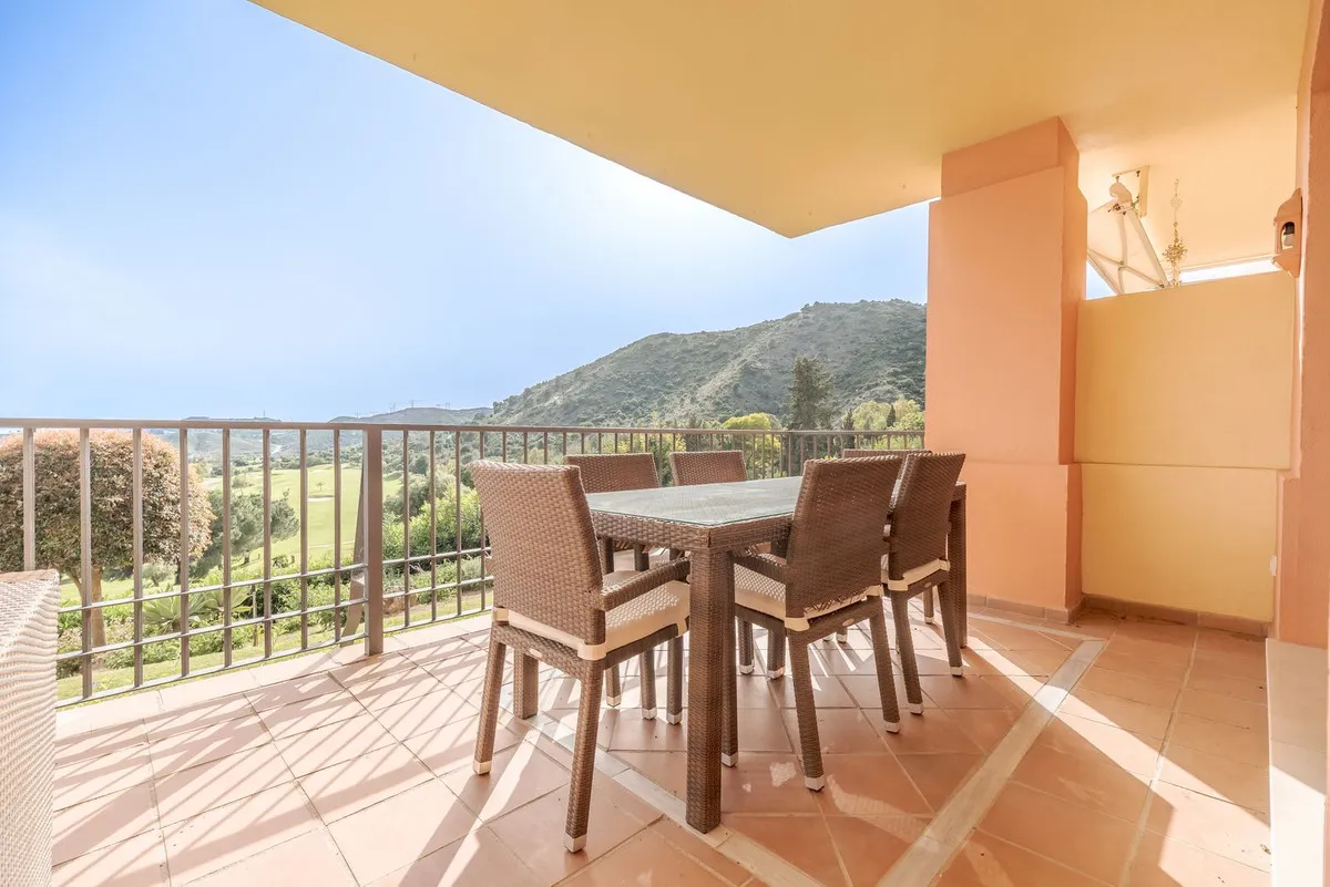 ad2fd7d8-7f5e-4147-be3d-e9a983374b86