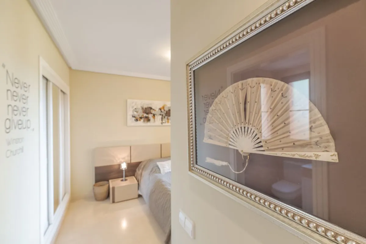 f8c70698-200a-43c3-b563-9b212945b3b9