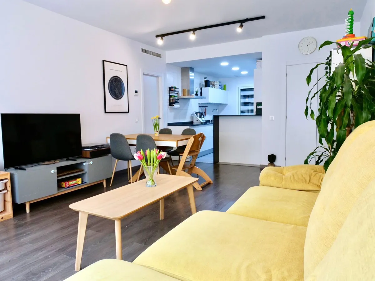 ac5d5ec7-7323-4788-bae0-6153acfabded