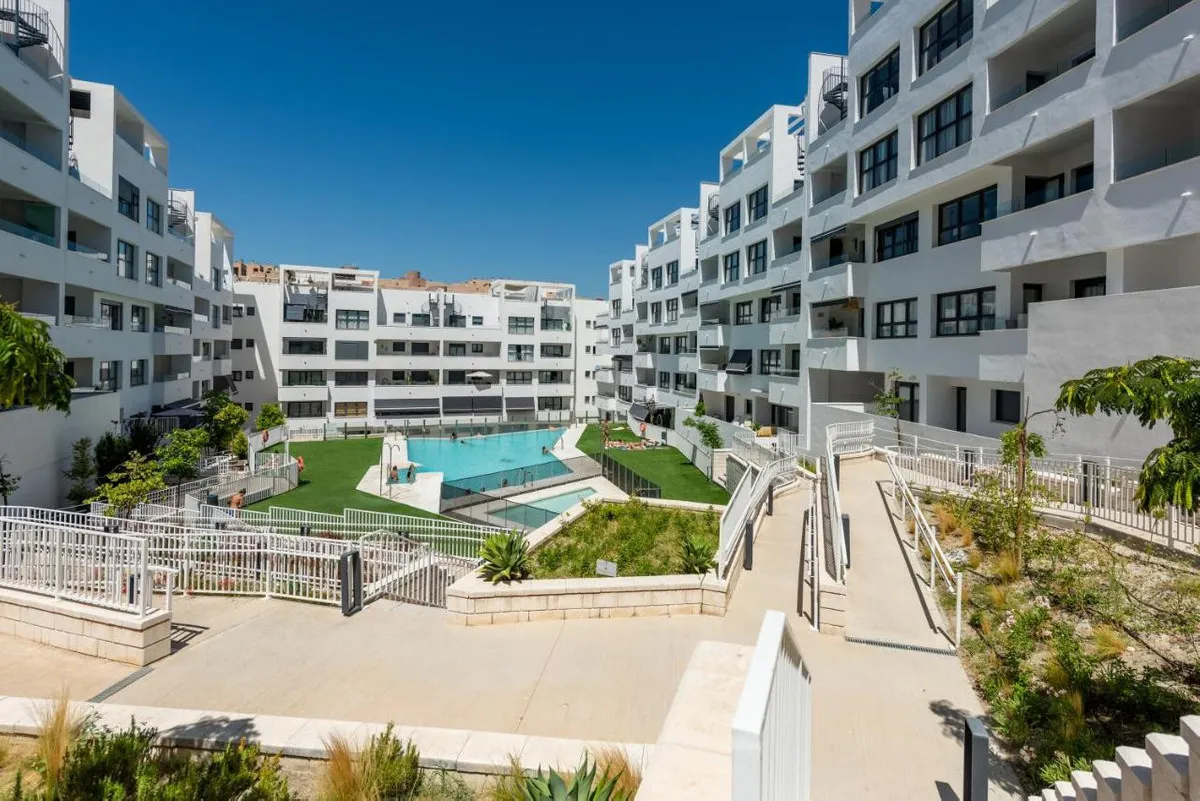 4acceb86-bb04-4998-afbd-f0039eb7d1b5