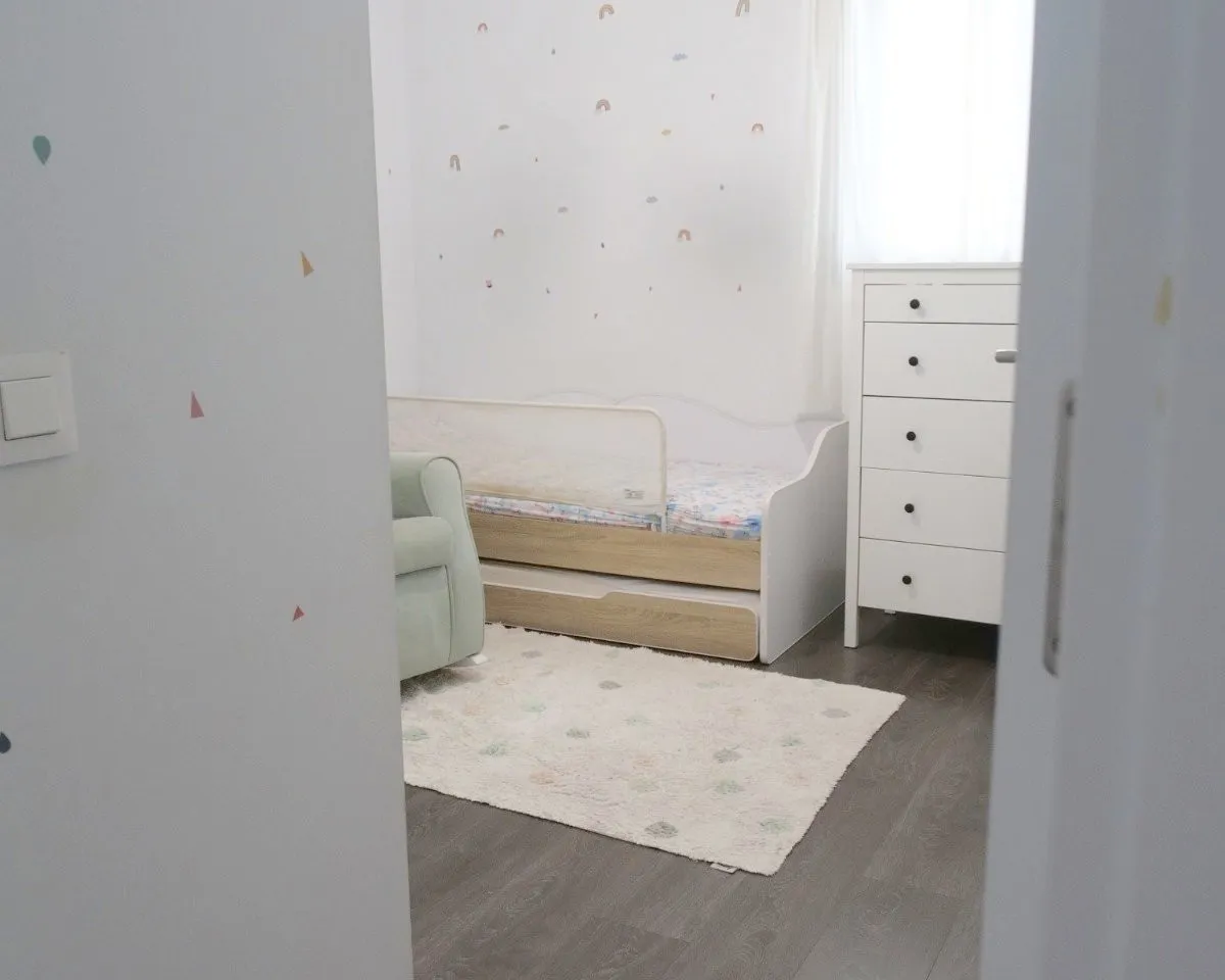 9774d7b1-5eb8-4a3b-9884-1534aa6f5a61