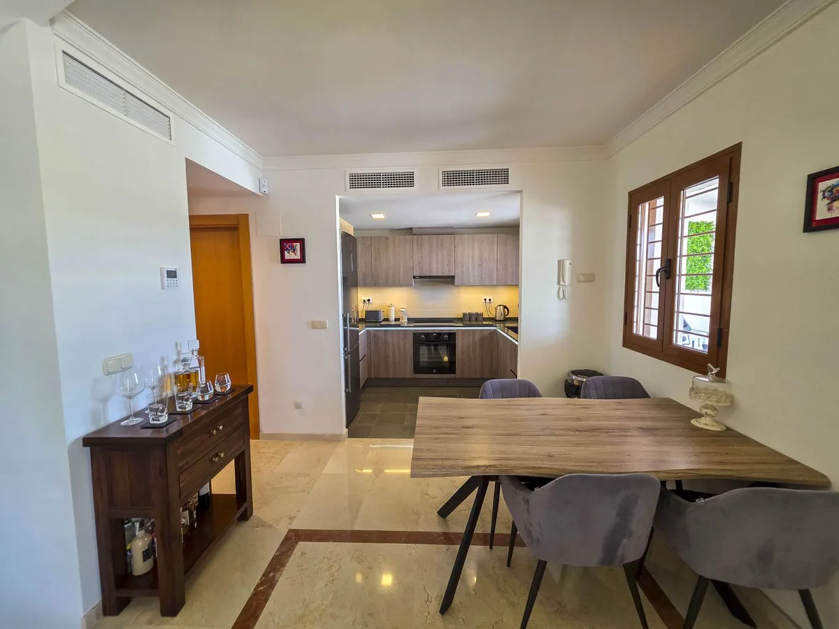 01abafb0-c3a8-4a60-ac85-99b0cda7dacf