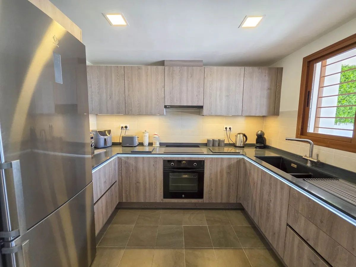 132b9e29-b0cc-4a88-bd3d-a2ef9256725b