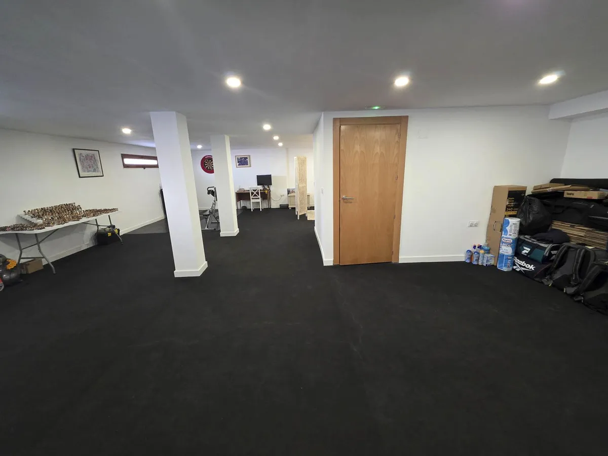 37af7b09-b3a2-4117-8d52-89eb2d0fe65b