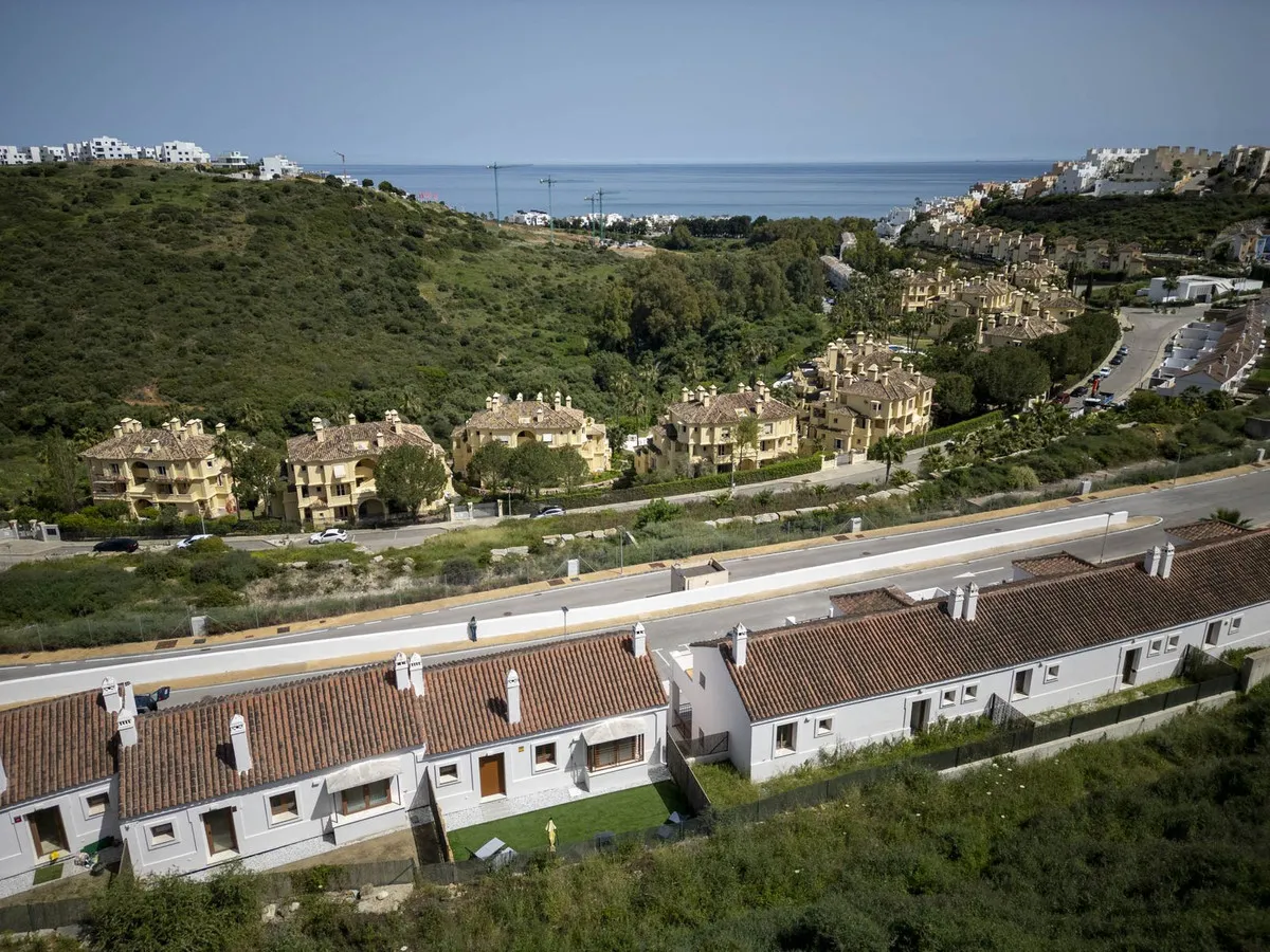 3df9cacc-c0e3-4a6e-a3a3-58719a9de568