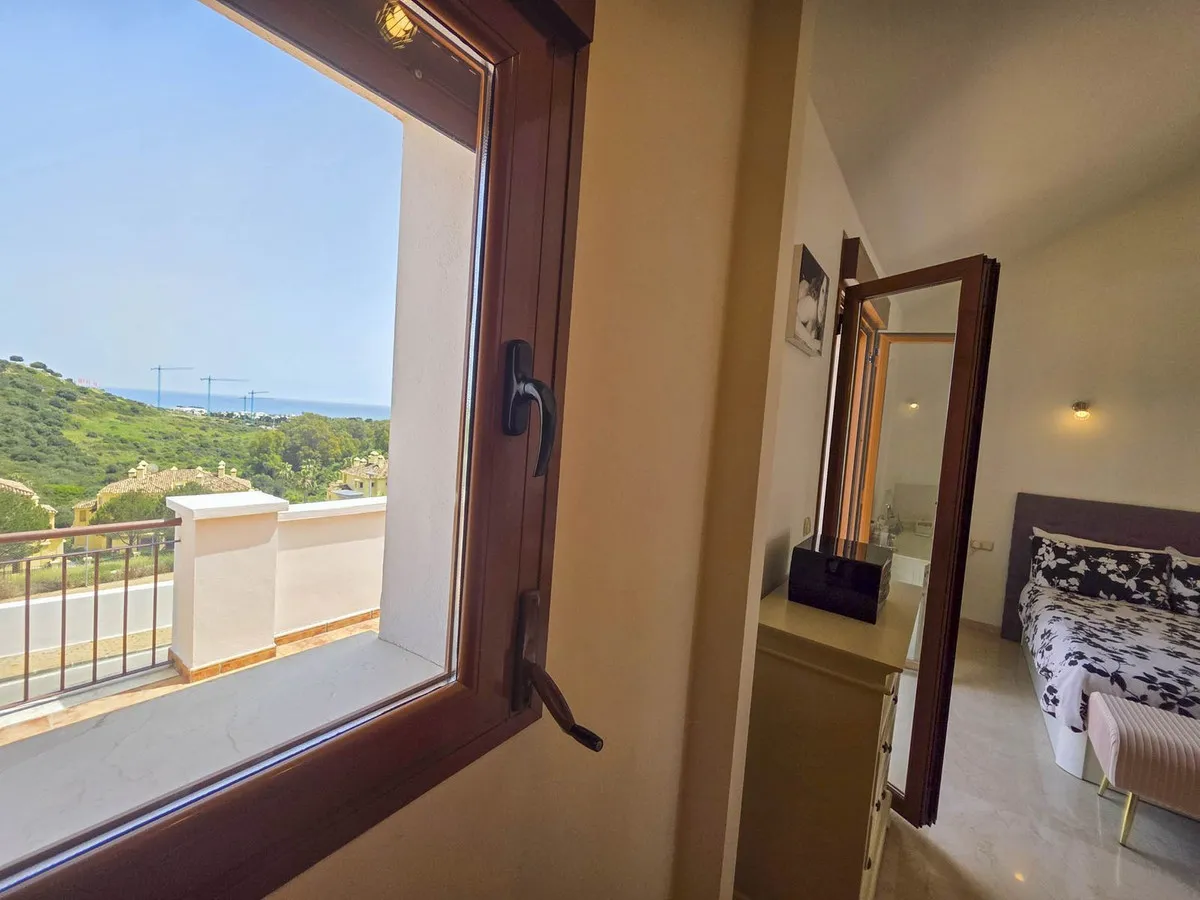 65cebc1c-41b0-4c07-b41b-829c53bee8c8