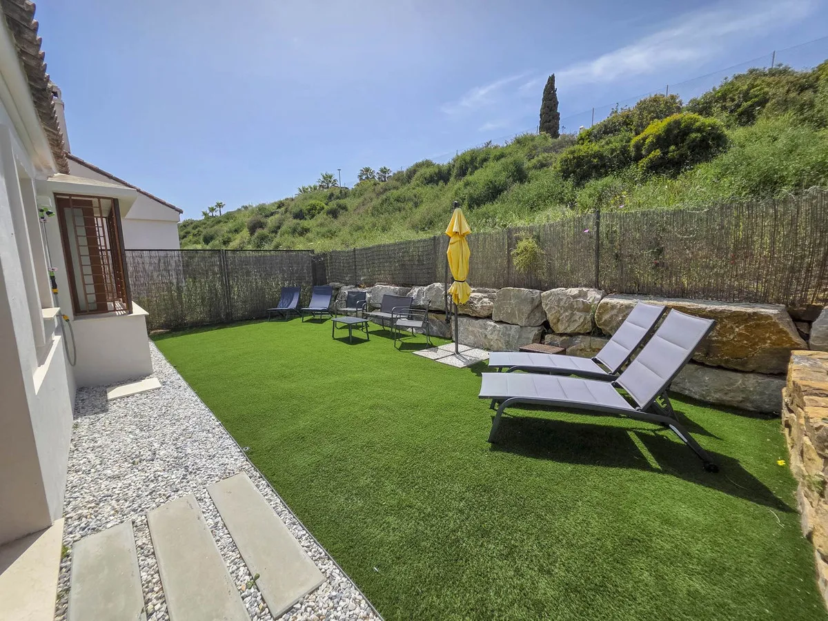 8be659fe-1b21-40b5-9cbf-6480b6ef19dc