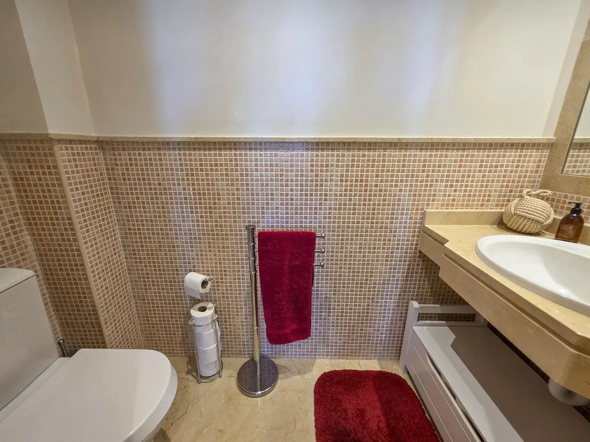 adc8c143-e6ef-4d67-9526-b2303107c484