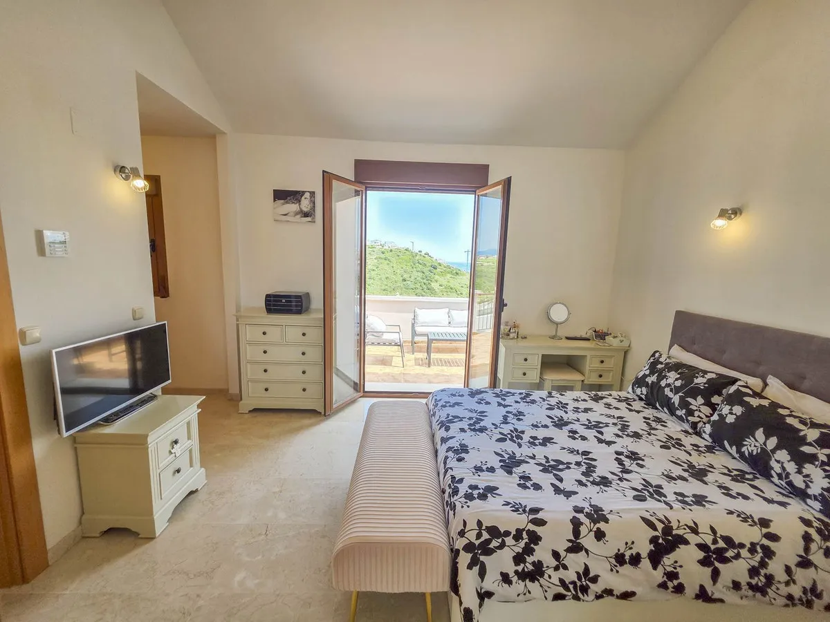 c28643be-fd54-42de-9629-d06942bee025