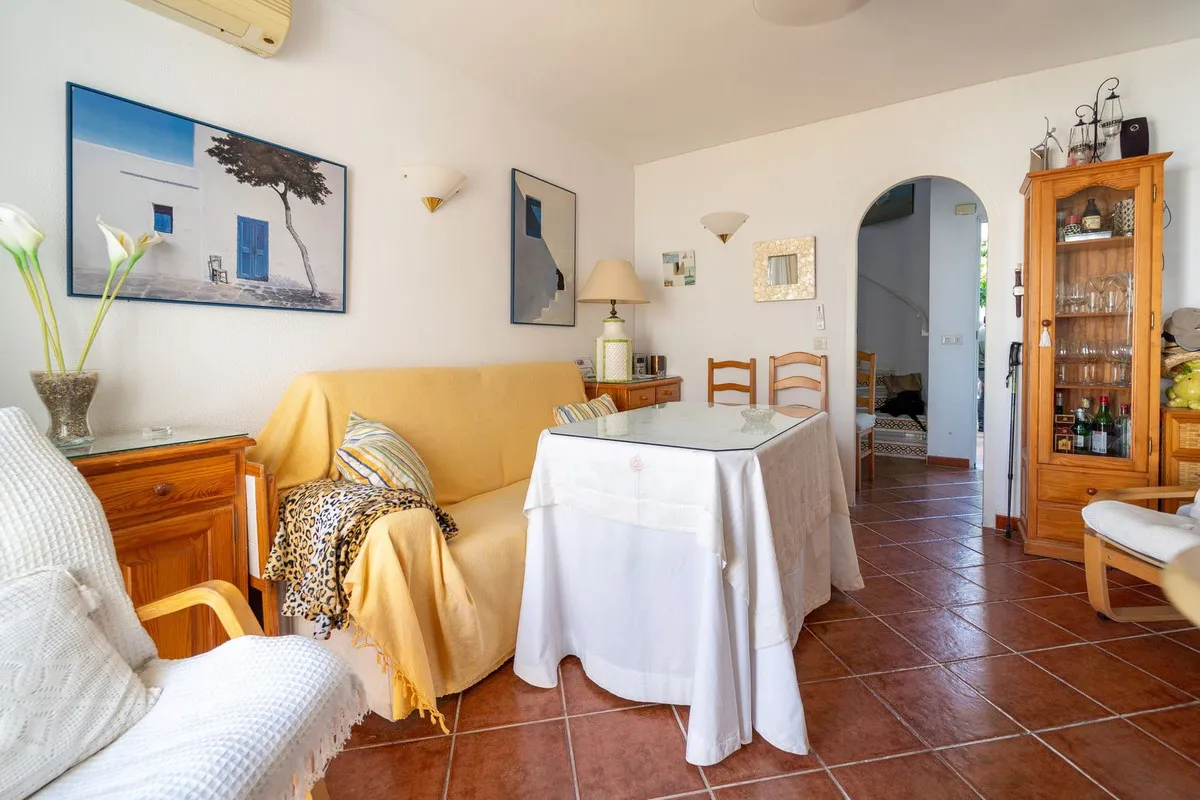 087ef54a-76c2-43ae-978a-f09780bee74c