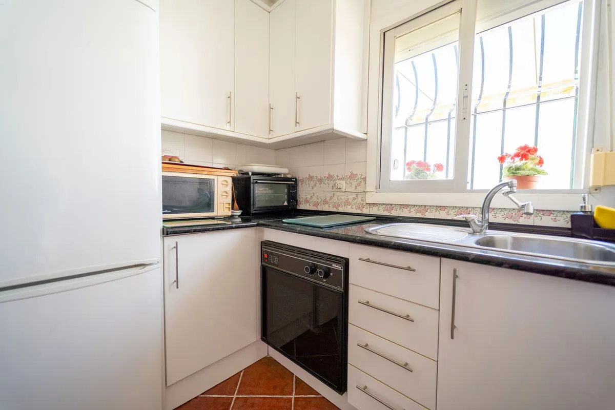 25f7f87d-d03f-43f2-852c-3dbbcb0b810d