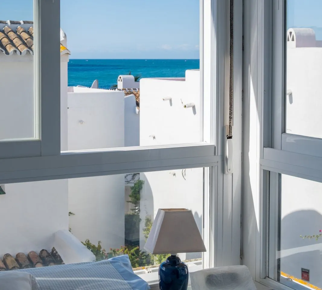 28a1ad04-dd0f-4dfc-b500-459d5b2cdd82