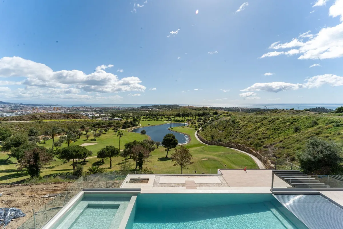 452f84ac-cf0c-4f17-865b-672c87da1cbd