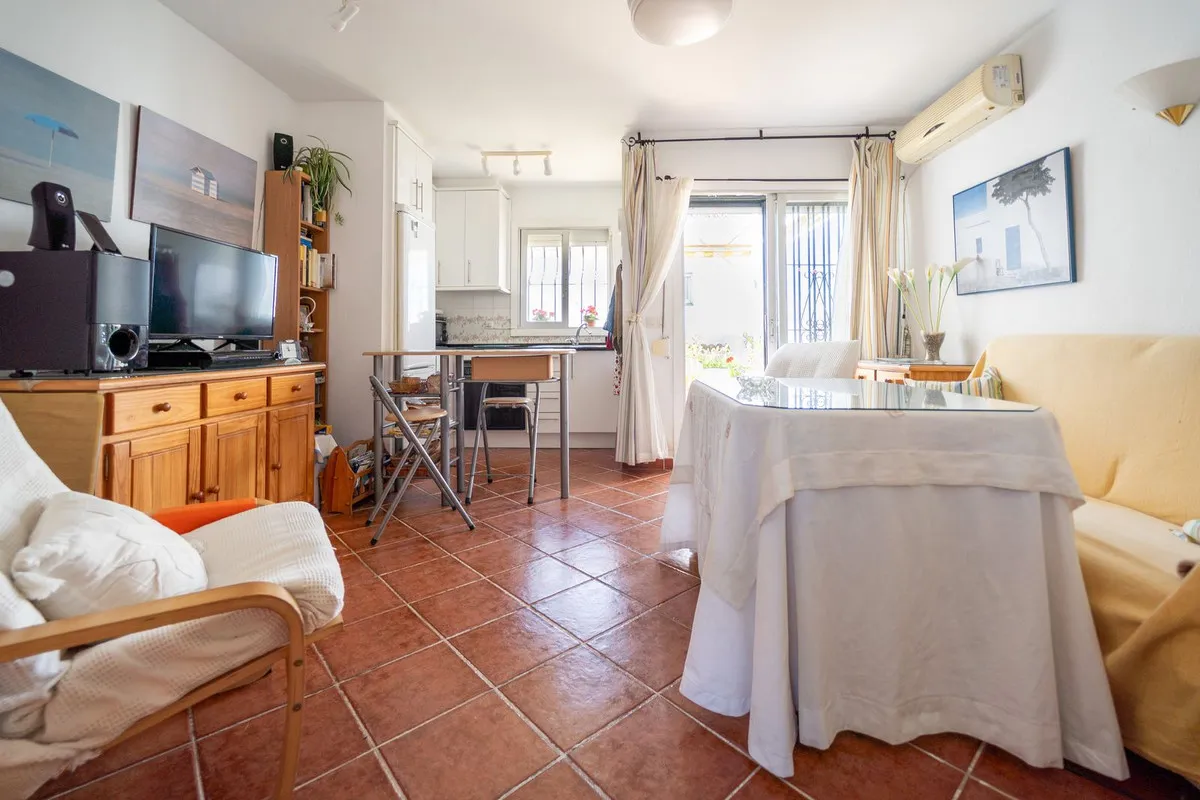 68d8593a-0974-4ea6-8662-c245675f331e