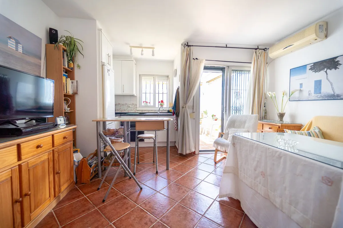 cbee57e5-65a9-4fe2-a2e7-95312ef52daa