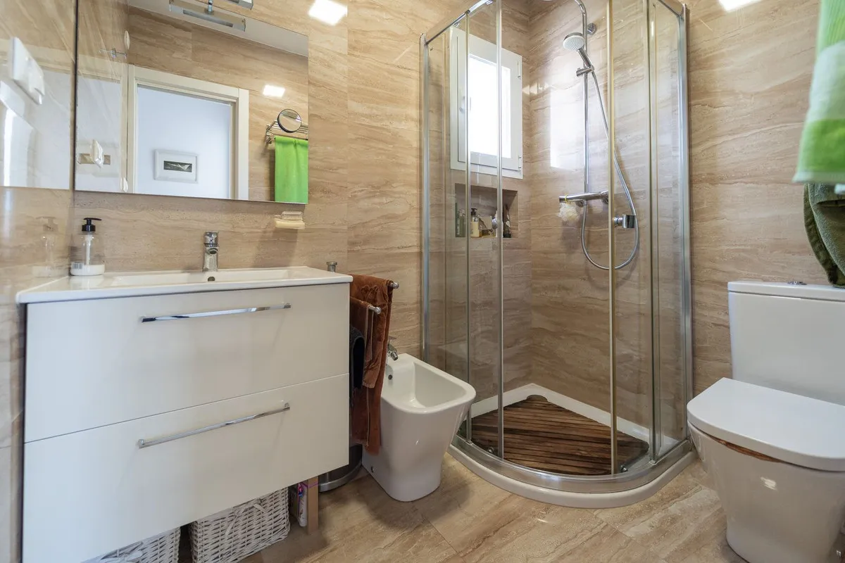 d9767556-90e9-410b-a007-14ad7fa4ebf2