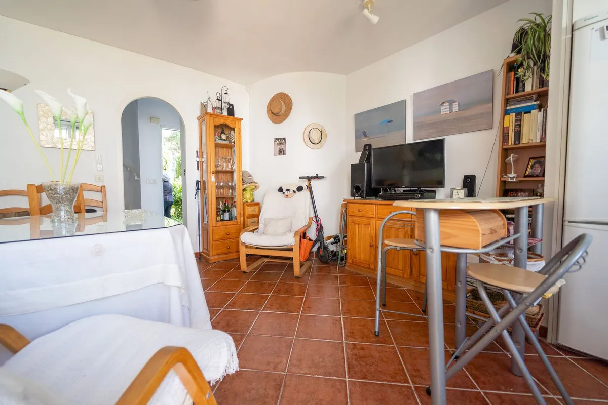 f720e69b-89de-4e30-ae12-dcdae5edd80d