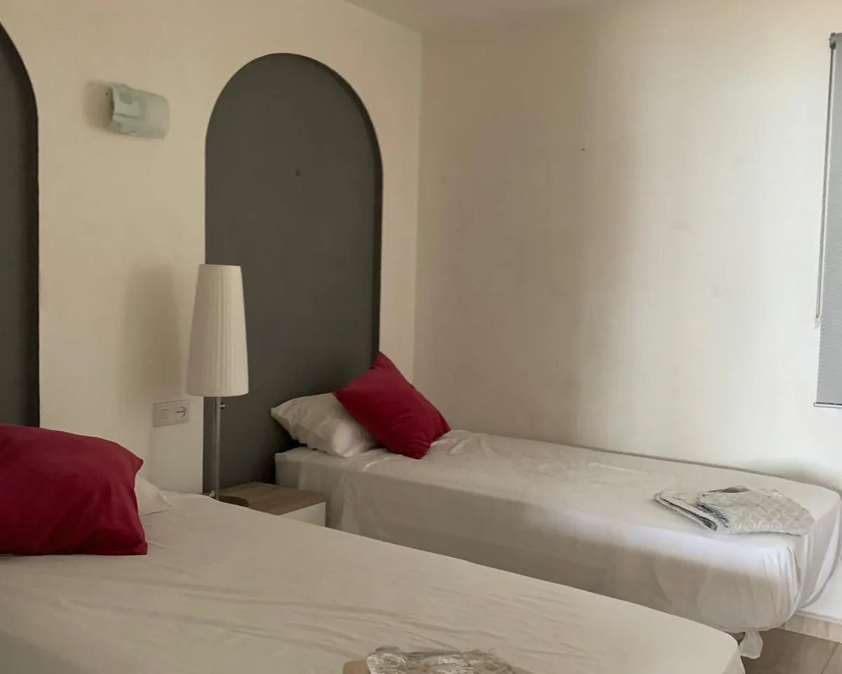 2a7858b6-dea1-4b50-aefc-2f786a06fbf3