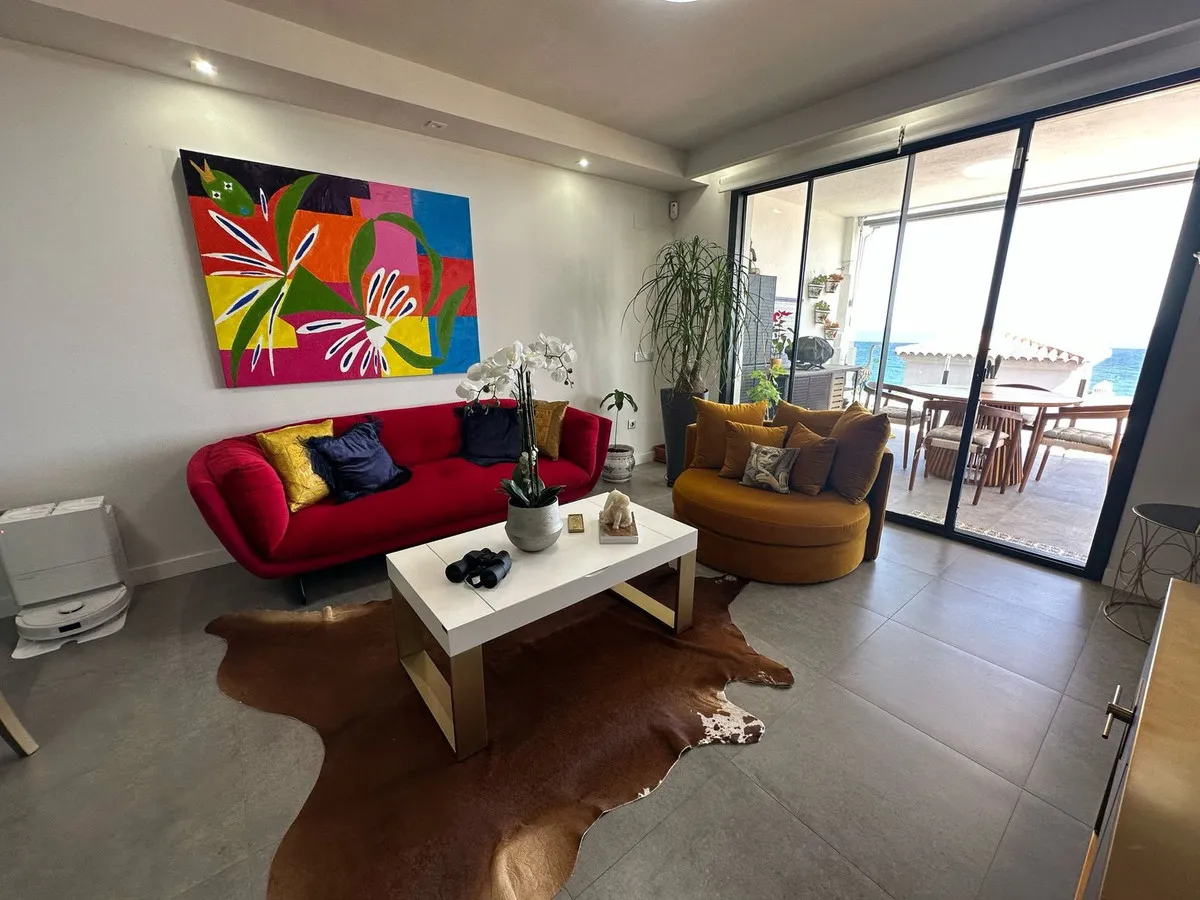 a74e01a3-ccd4-4c53-9284-6b0775bf9703