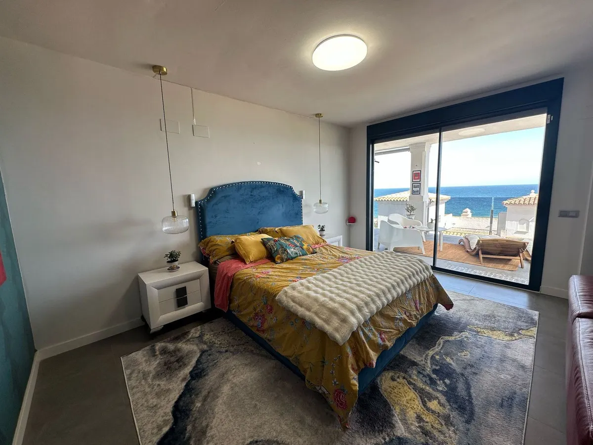 e14f9b15-d980-4afd-93f4-43e2522226ee