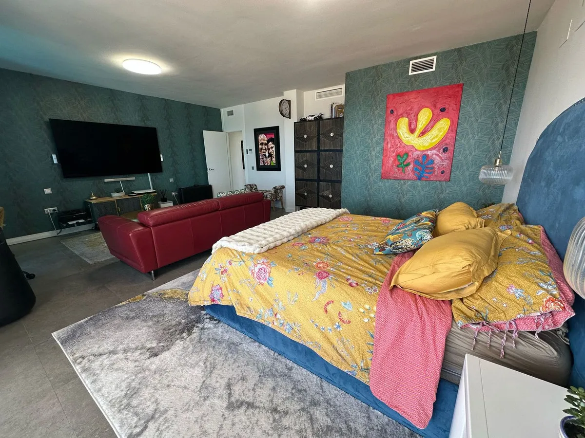 e92870ed-9eee-49f2-8bc4-f77e0fb48570