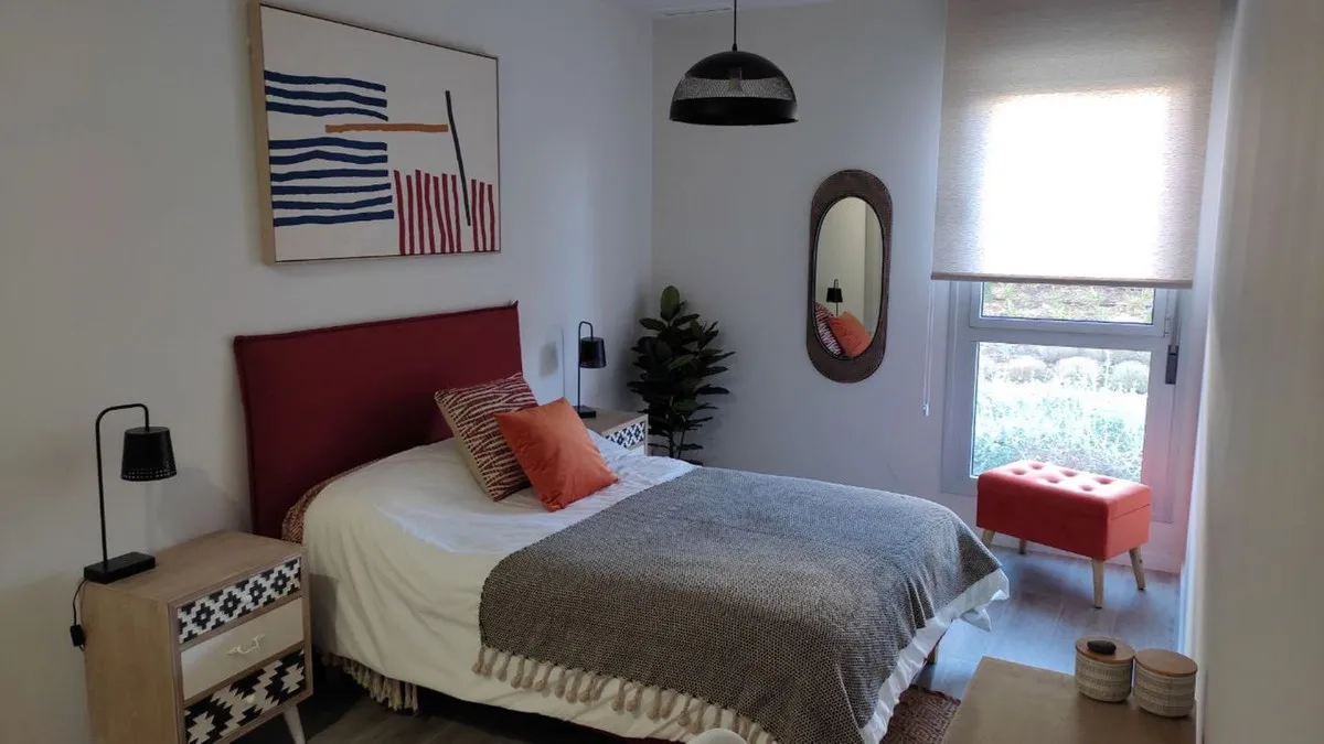 986e2148-5585-4351-bdc8-c06bf08d3c41