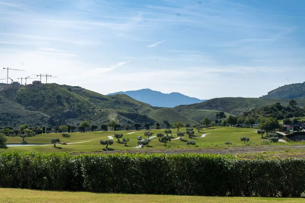 fdf7b462-0dc0-48d7-a99b-fbedb032c338