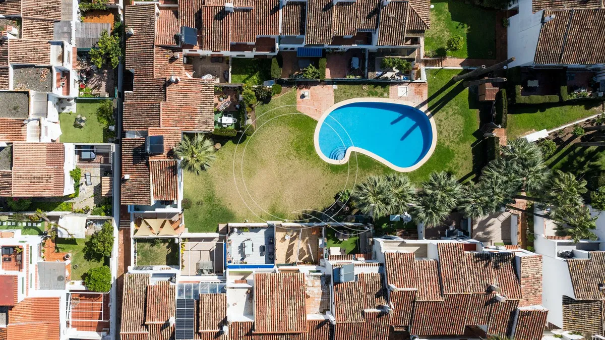 1307099a-62ae-419b-9d75-bf72c99e958c