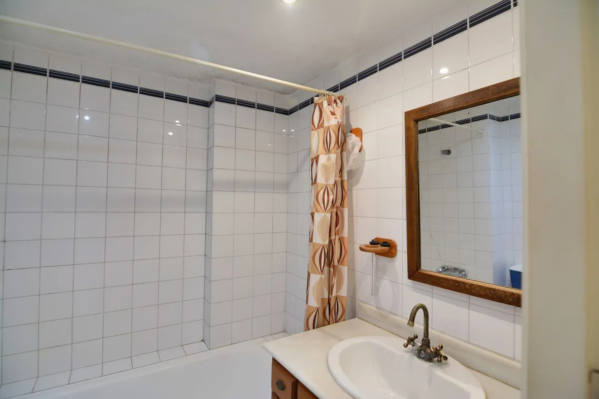 08179375-75f6-4029-858d-a5fe27a629df