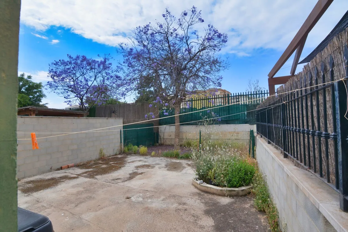 64a3db4a-3284-4e09-bbb5-8999b944468f