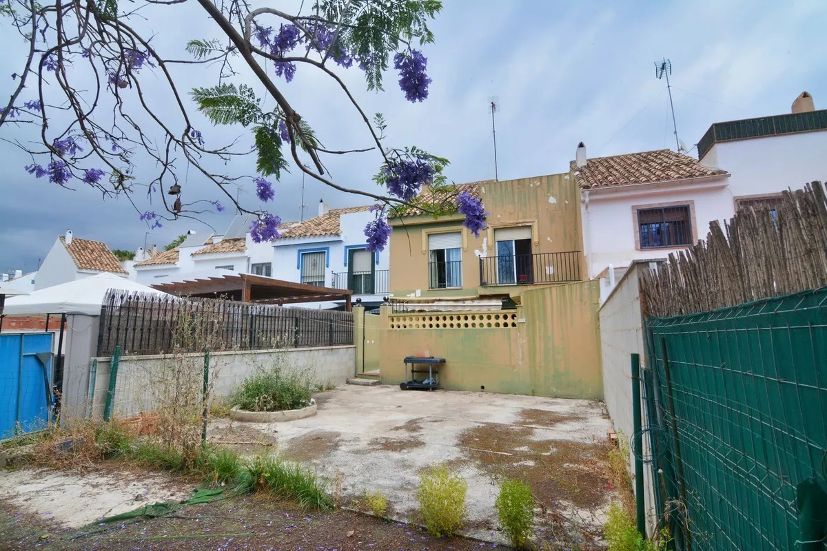 c0e2fb1c-762e-443e-bc18-63283f423c60