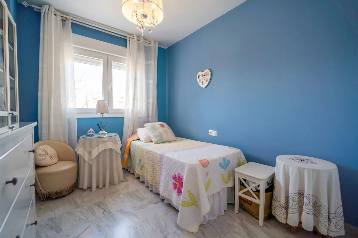 dda2bf76-0e98-426c-9c05-2cc8b129385e