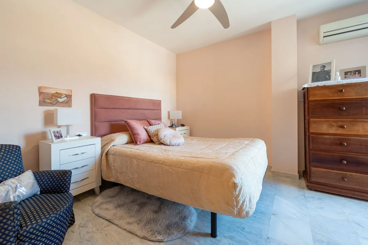 f25c9085-de50-4b25-ab58-d7febd9ddabd