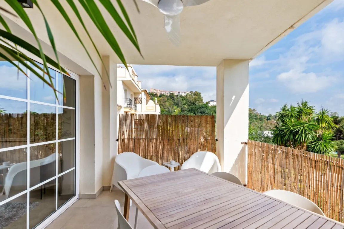 f2f8542a-24f1-4ad4-bab0-d257de2c6f29