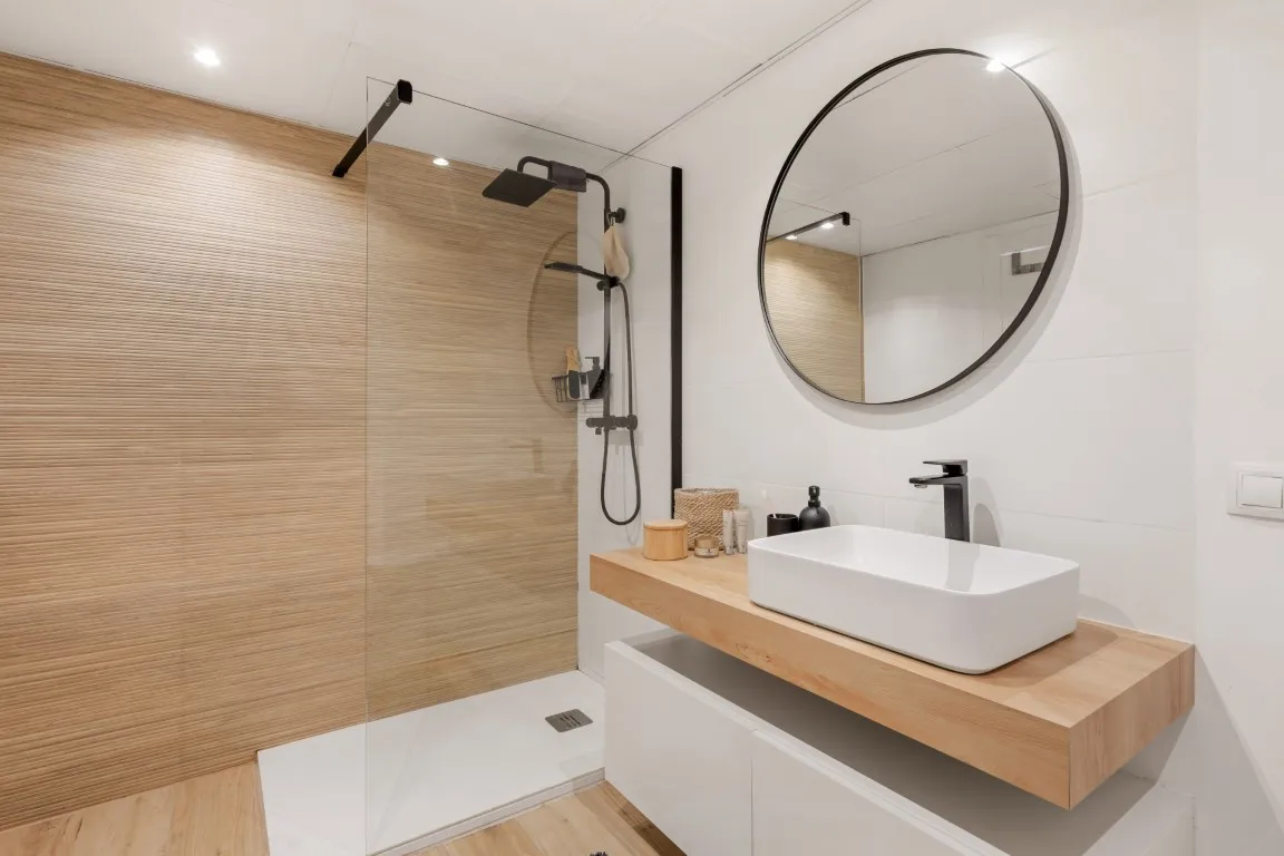 fab57271-6daa-429d-93a2-3105544f957e